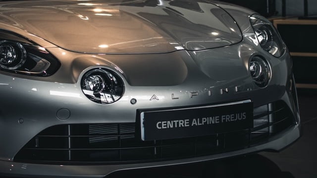 Alpine importeren